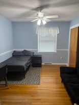 Building Photo - 6011 Wedgewood Dr