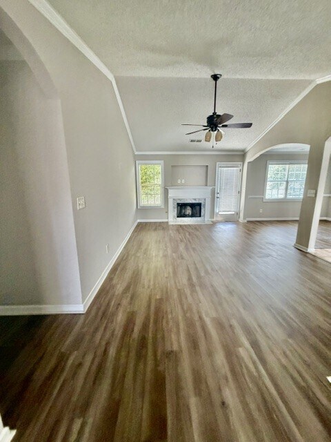 Building Photo - 490 Amelia Grove Ln