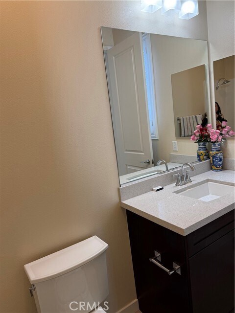 Building Photo - 717 S Azusa Ave