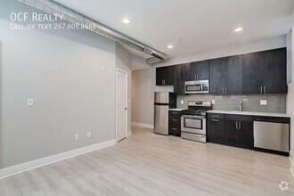 Building Photo - One Bedroom in Grad Hospital