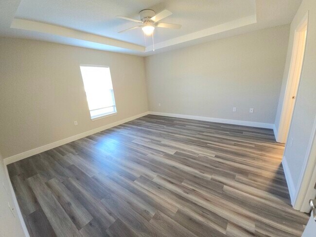 Building Photo - 15 Oak Trail