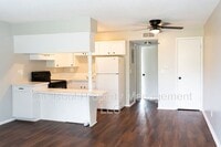 Building Photo - 3115 Barnett Ave