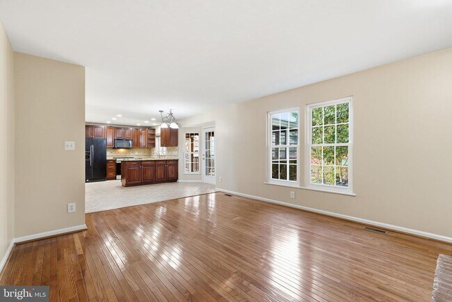 Building Photo - 20721 Sweetair Ct