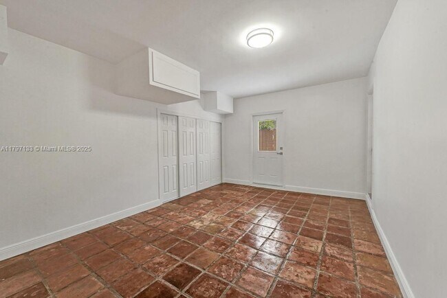 Building Photo - 1981 SW 139th Ct