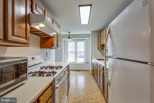 Building Photo - 14493 Four Chimney Dr