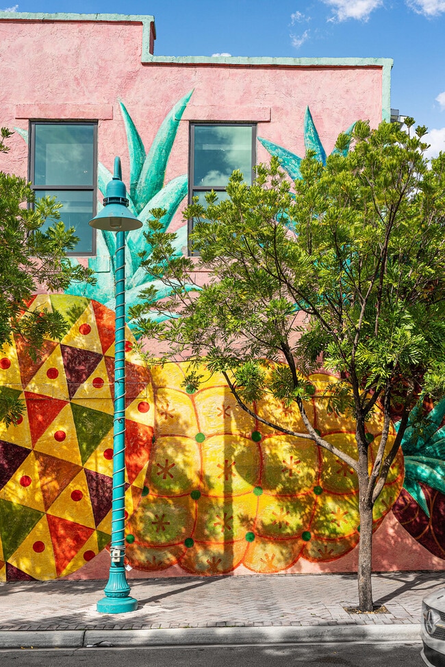 Building Photo - 1055 Crystal Way