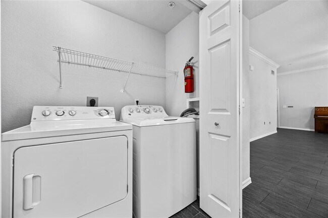 Building Photo - 5141 SW 91st Way