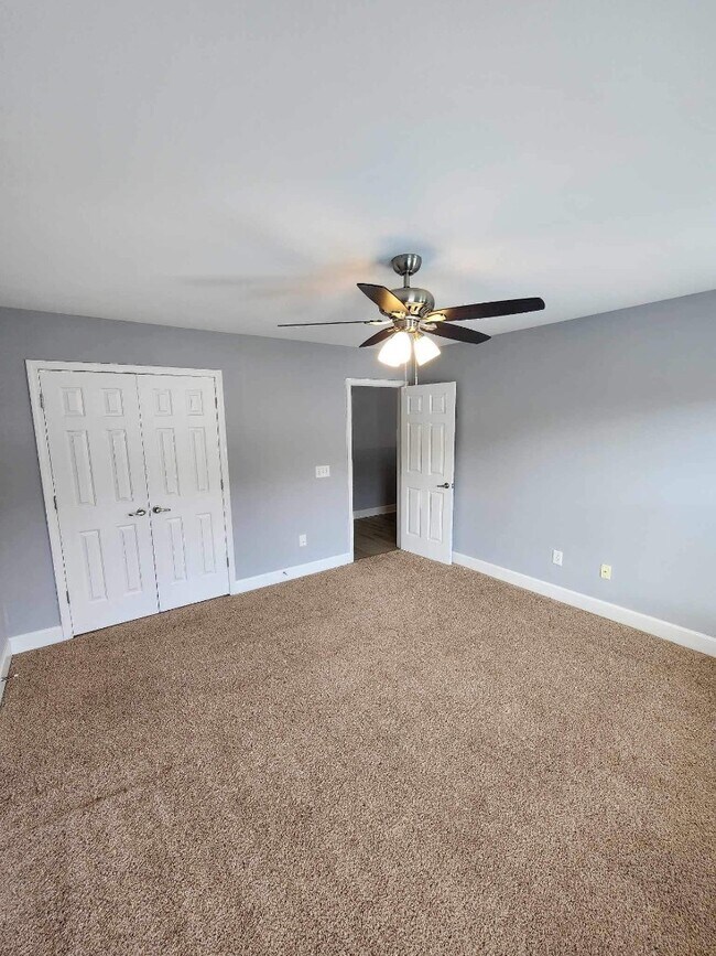 Building Photo - 3400 Picket Fence Ln