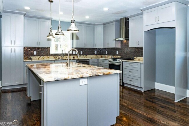 Building Photo - 1433 Merriman Ln NE