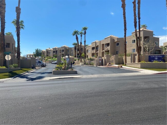 Primary Photo - 2160 Highpointe Dr
