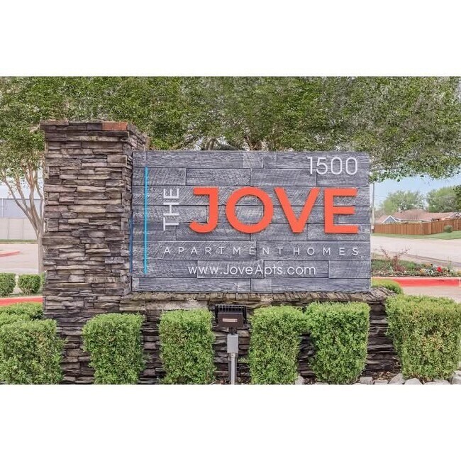 Building Photo - 1500 S Jupiter Rd