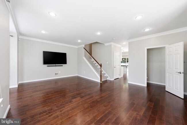 Building Photo - 3518 Trevi Ct