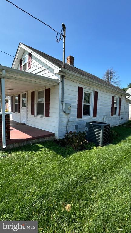 Building Photo - 8474 Leishear Rd