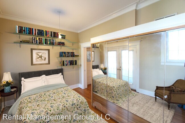 Building Photo - 1300 20th St S