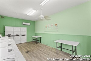 Building Photo - 8702 Village Dr