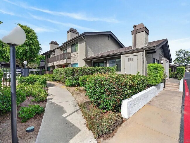 Building Photo - 8356 Via Sonoma