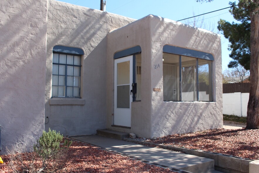 Front Door - 214 Pine St SE