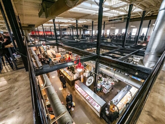 Building Photo - 26 E 2nd Ave