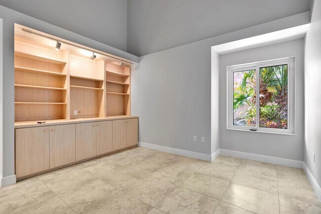 Building Photo - 143 Cape Pointe Cir