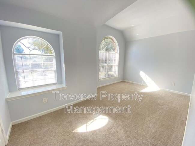 Building Photo - 903 Freshwood Ct