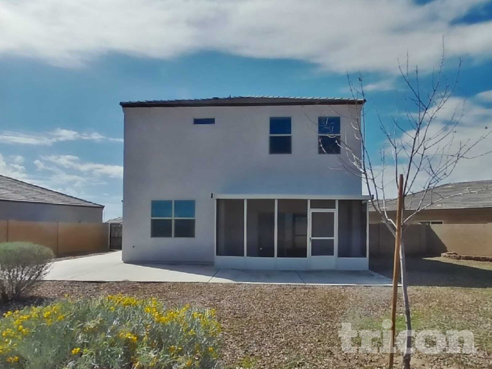 Building Photo - 5250 E Wallace Wy