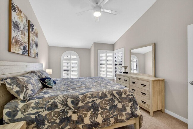 Building Photo - 2320 Treasure Isle Dr