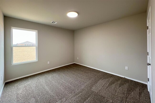 Building Photo - 4301 Driftwood Dr