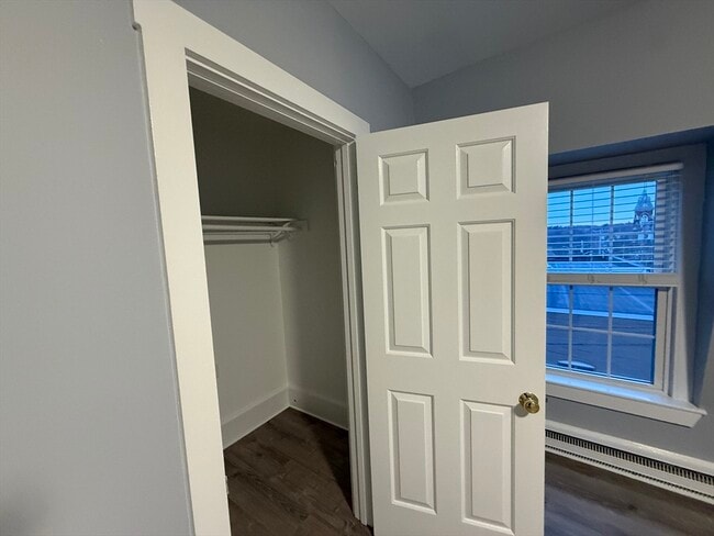 Building Photo - 12 Essex St