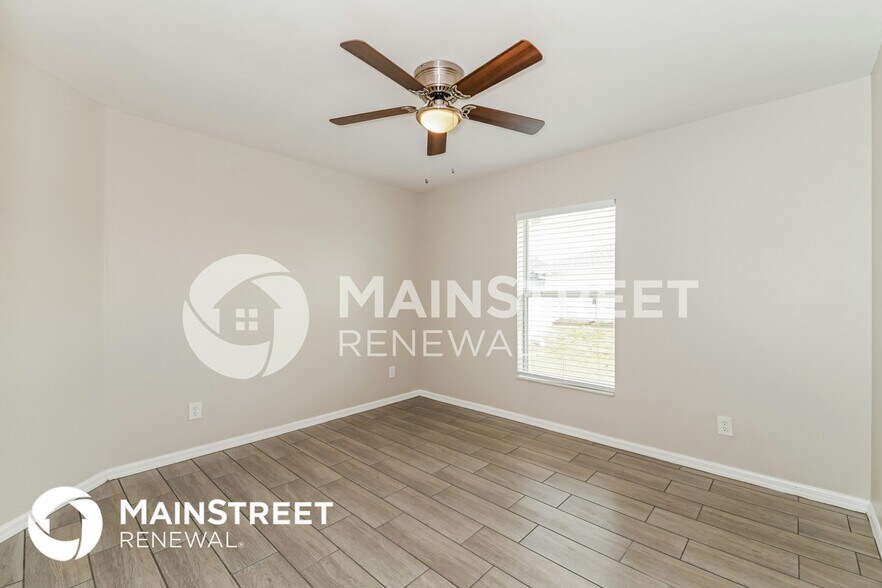 Building Photo - 2011 NW 23rd St