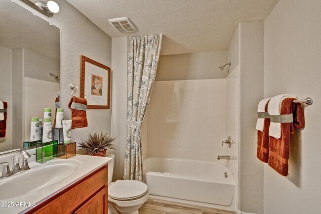 Building Photo - 33575 N Dove Lakes Dr