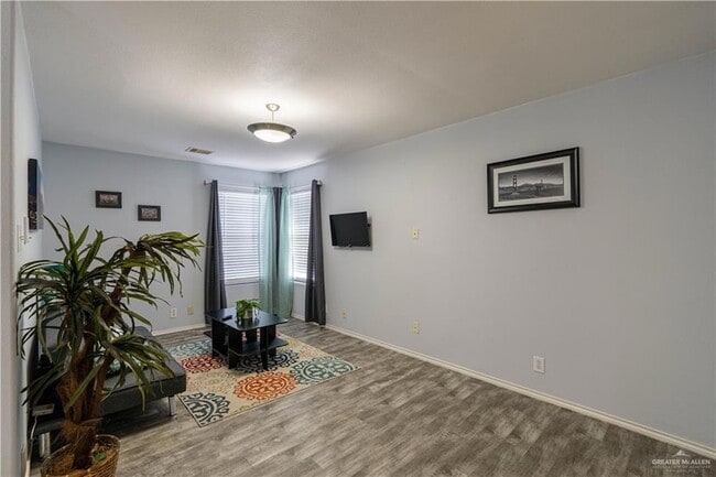Building Photo - 4601 Water Lily Ave