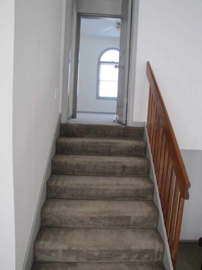 loft to 3rd fl. bedroom - 4623 Genessee St