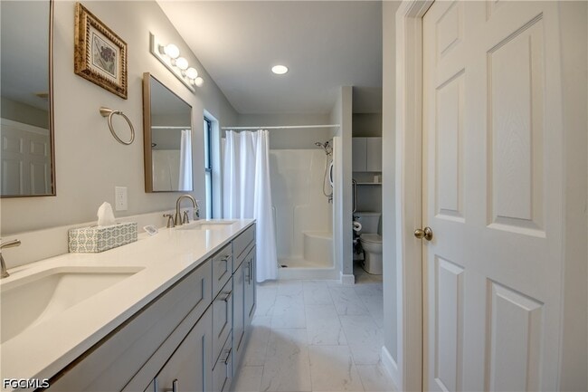 Building Photo - 15472 Admiralty Cir