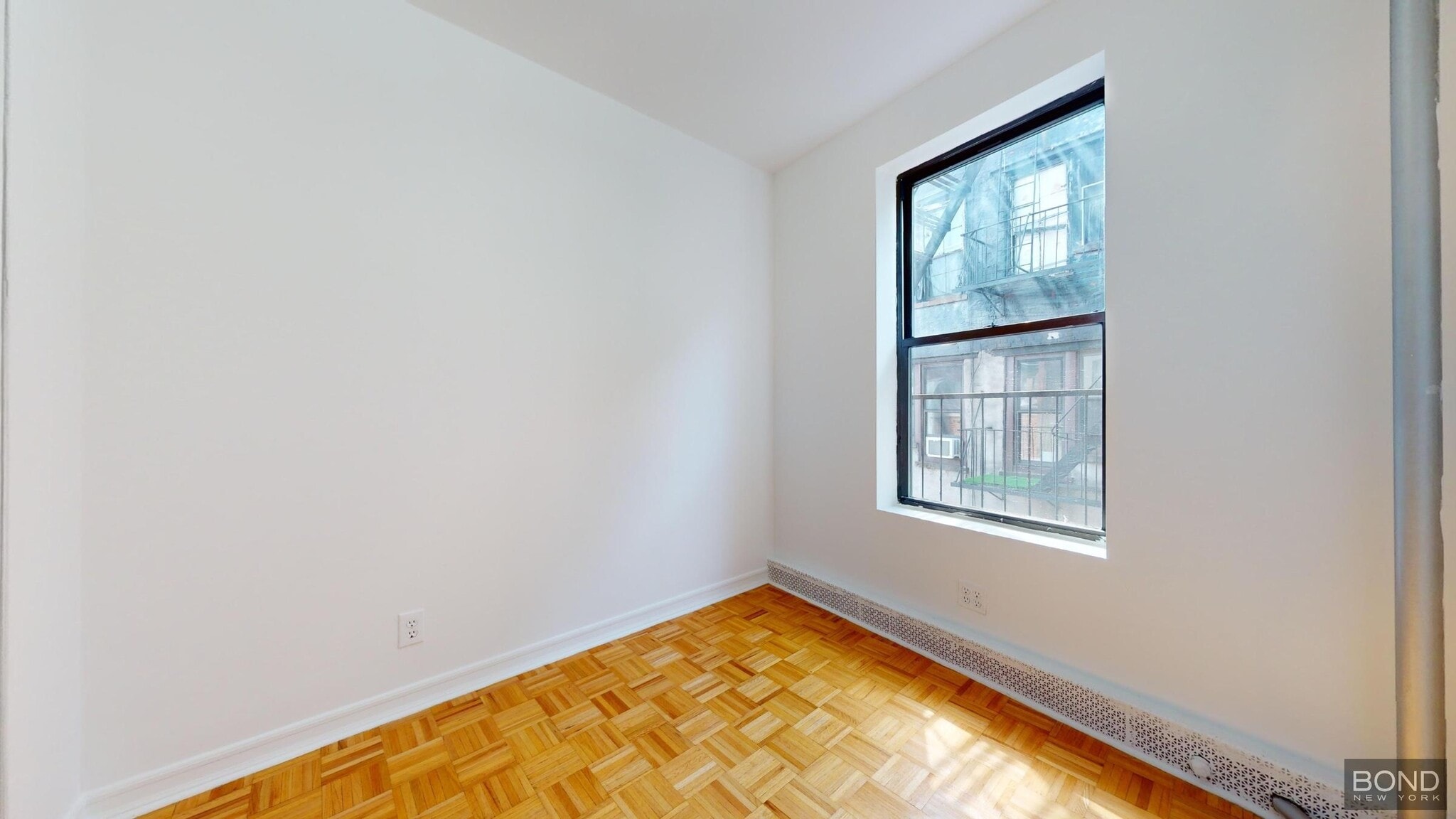 Building Photo - 369 Broome St