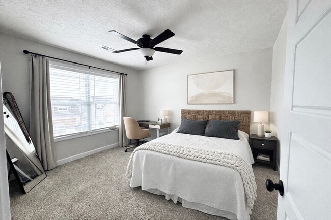 Building Photo - 958 Alton Dr