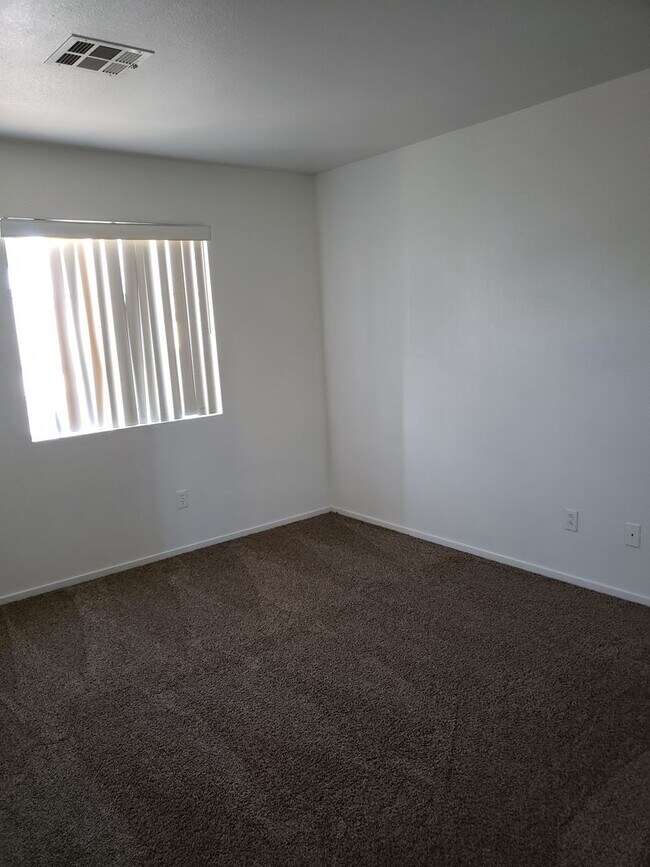 Building Photo - ADORABLE 2 STORY CORNER HOME