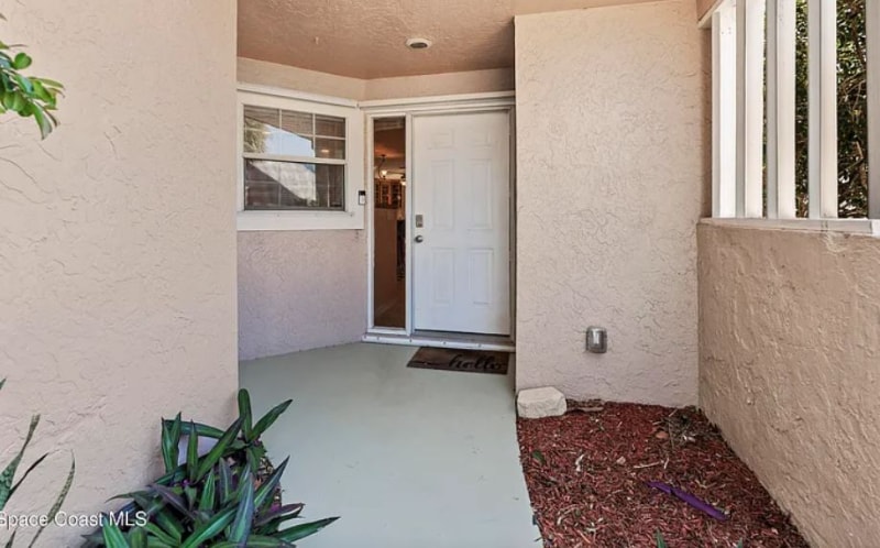 Building Photo - 554 Majorca Ct