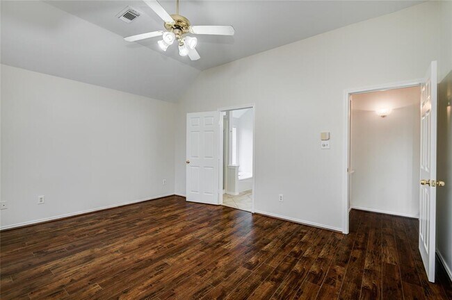 Building Photo - 6106 Grand Glen Ct