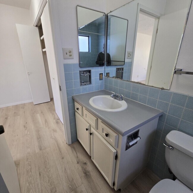 Building Photo - 358 Pueblo Solano Rd NW