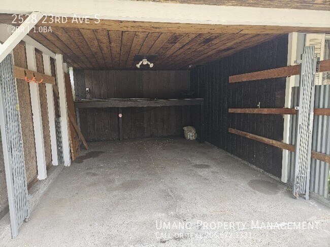 Building Photo - 2528 23rd Ave S