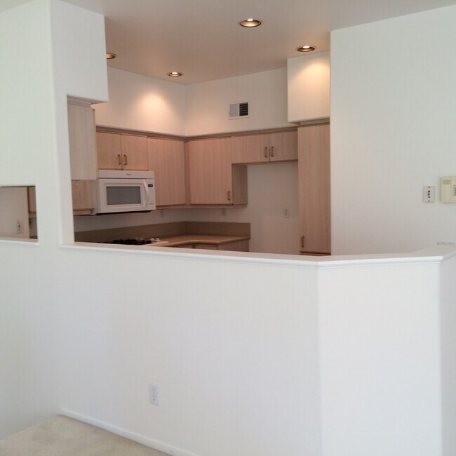 Building Photo - 12080 Tivoli Park Row