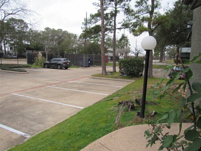 Building Photo - 14351 Torrey Chase Blvd