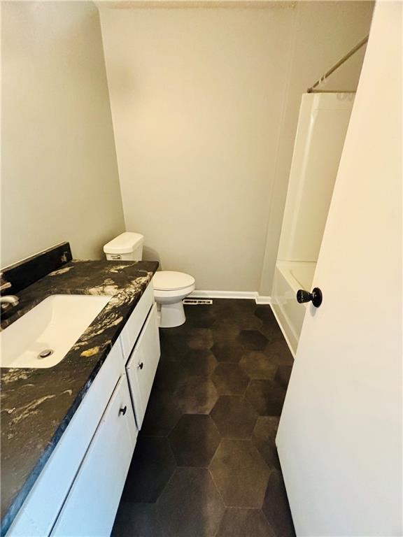 Building Photo - 22 Penny Ln