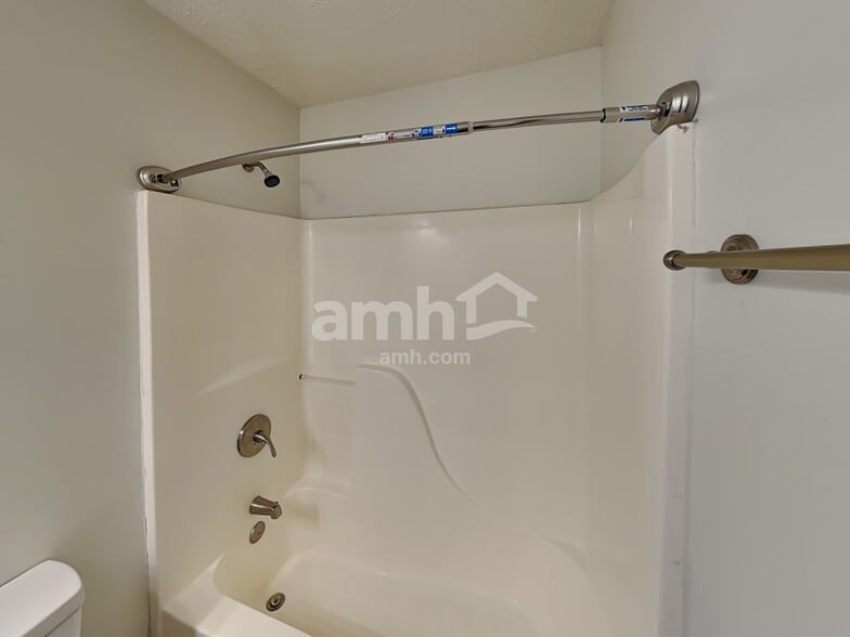 Building Photo - 3408 Ravenel Ct