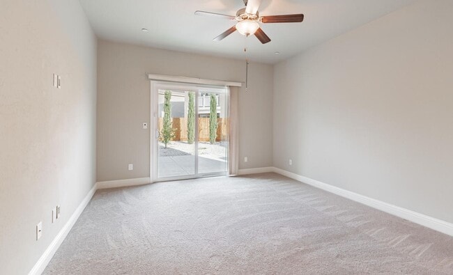 Building Photo - Loma Vista Home on 8800sf Lot for Lease