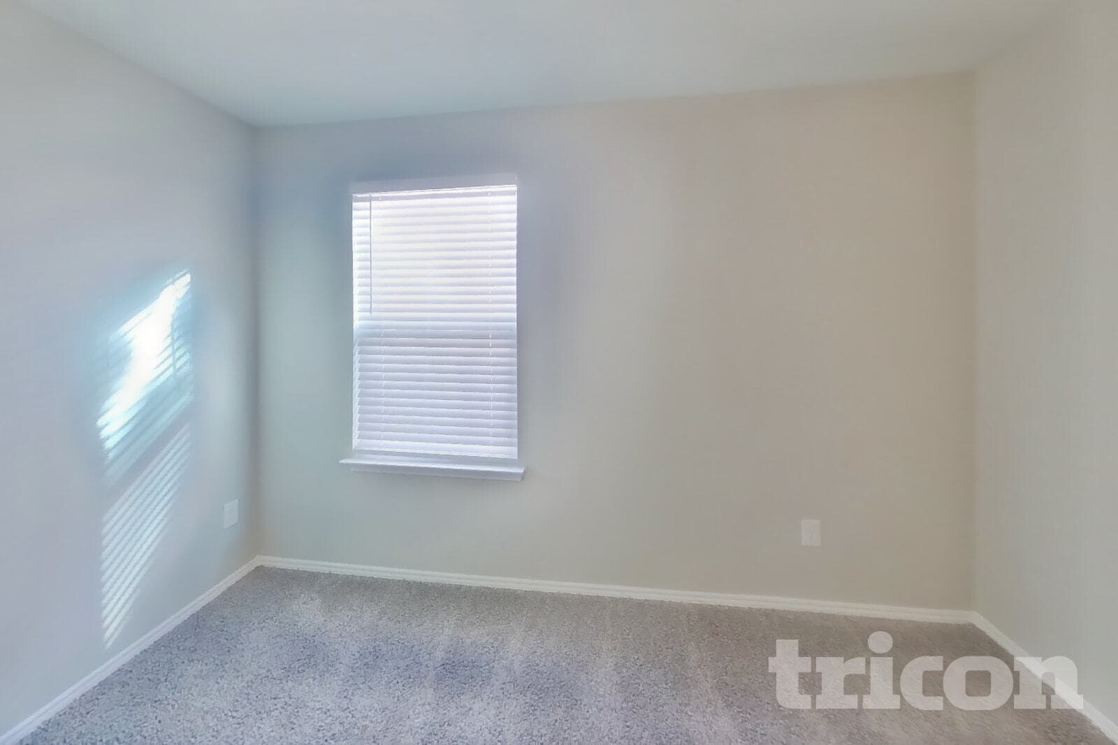 Building Photo - 1023 Spofford Dr
