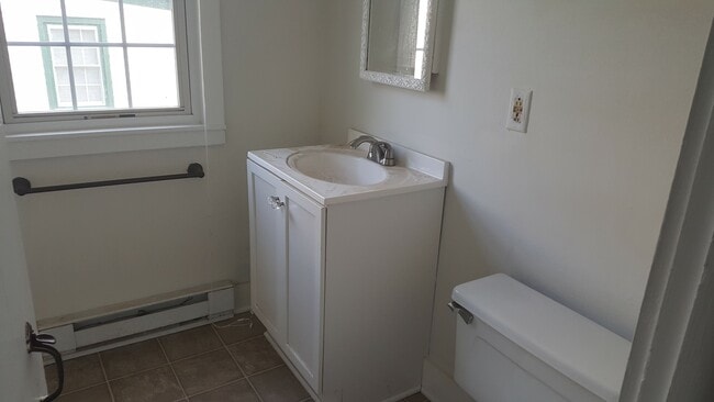 Building Photo - Chesapeake City 2BR/1BA Home for only $1100.00 per month