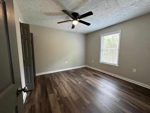 Building Photo - 631 Silkwood Ln
