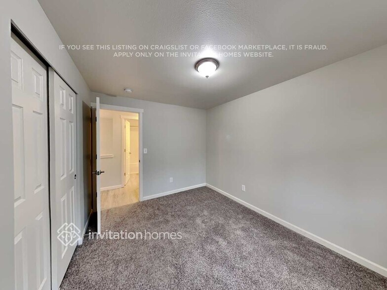 Building Photo - 14416 11th Ave Ct E