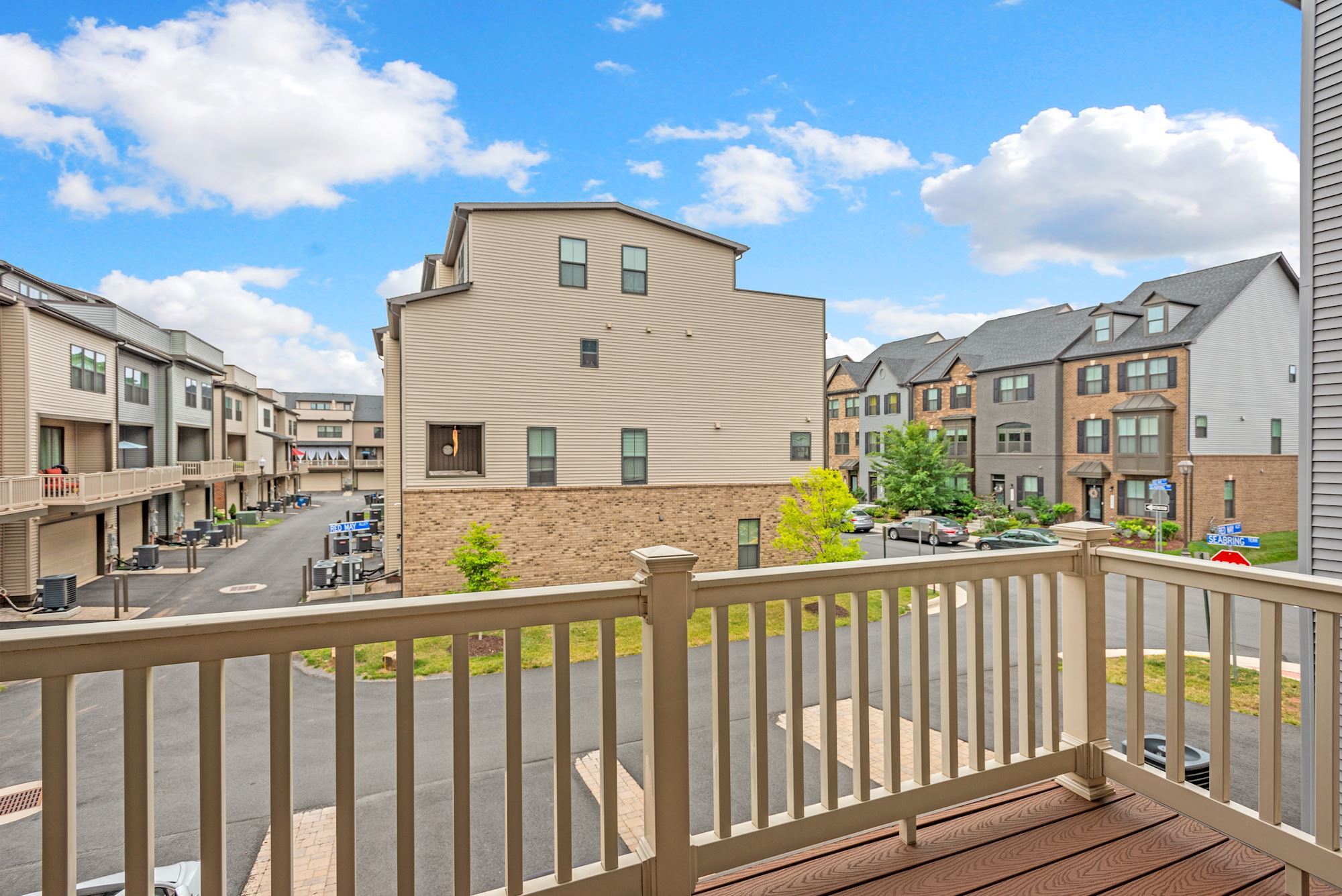 Building Photo - 43501 Apple Orchard Sq